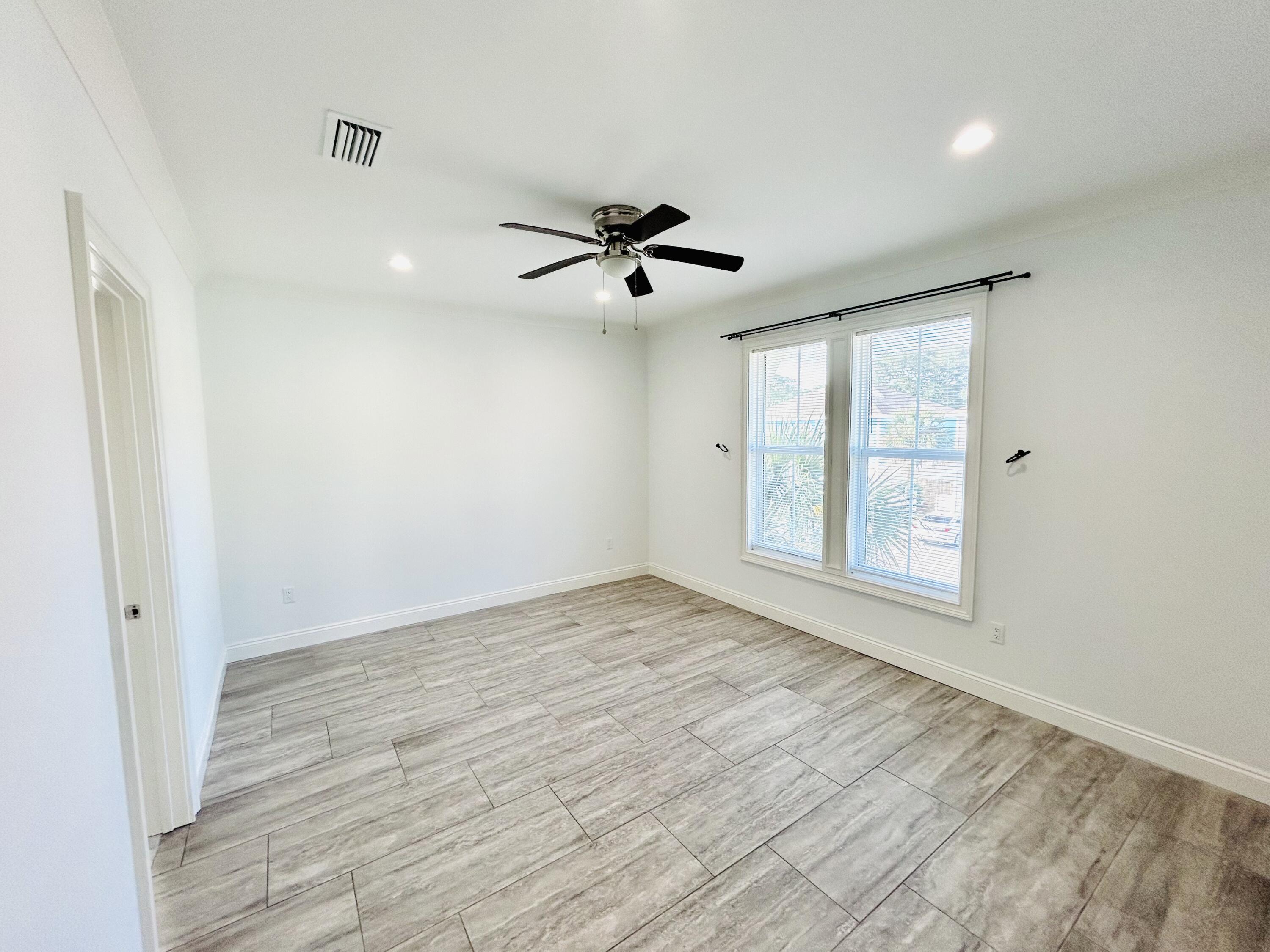 Santa Rosa Beach, Florida, 32459, United States, 4 Bedrooms Bedrooms, ,5 BathroomsBathrooms,Residential,For Sale,1849964