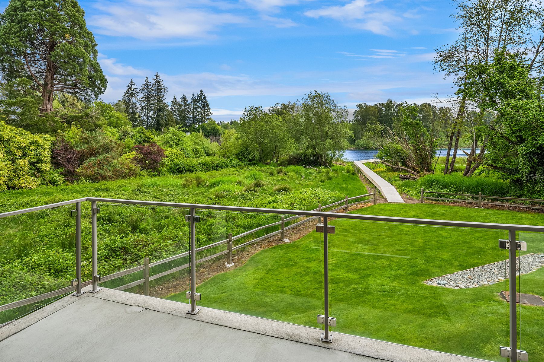  9622 Slater Ave NE, Kirkland, WA 98033 - 物件實景