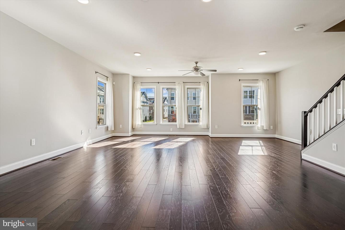 Dumfries, Virginia, 22026, United States, 3 Bedrooms Bedrooms, ,3 BathroomsBathrooms,Residential,For Sale,1988317