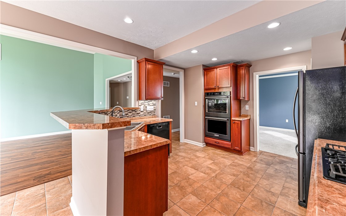 Richland, Pennsylvania, 15044, United States, 3 Bedrooms Bedrooms, ,3 BathroomsBathrooms,Residential,For Sale,1991819