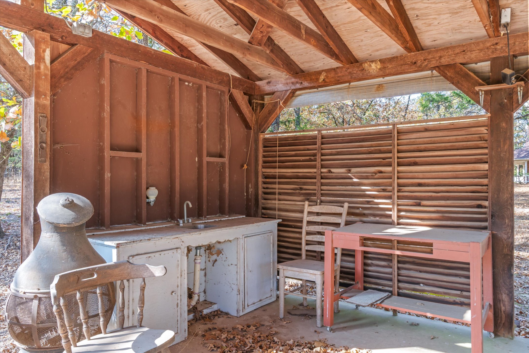 Wills Point, Texas, 75169, United States, 4 Bedrooms Bedrooms, ,4 BathroomsBathrooms,Residential,For Sale,1996475