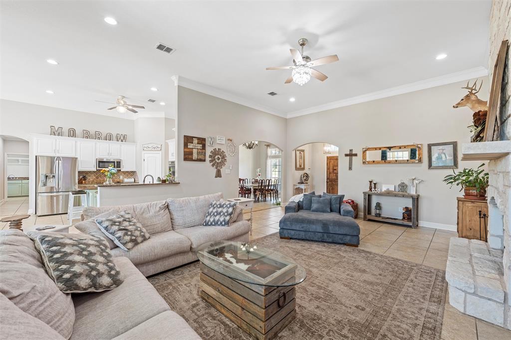 Lorena, Texas, 76655, United States, 4 Bedrooms Bedrooms, ,4 BathroomsBathrooms,Residential,For Sale,1906757