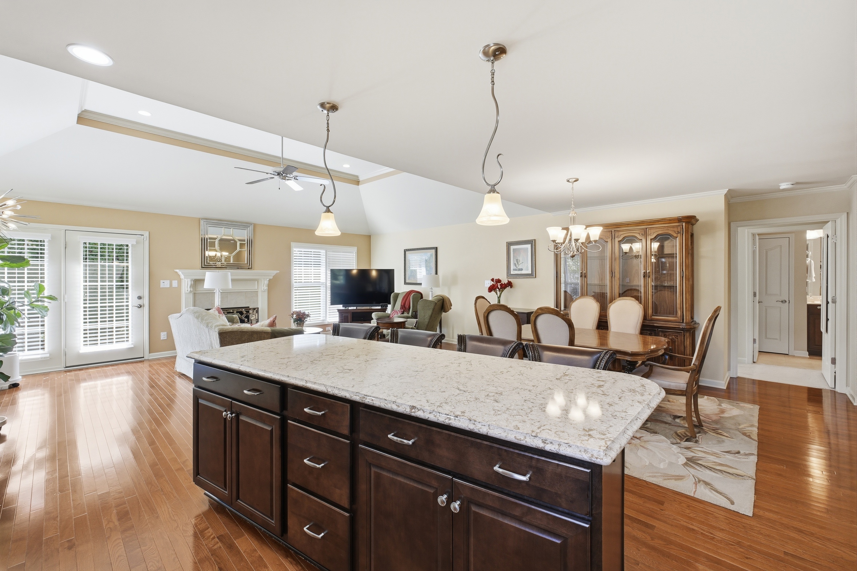  11201 Hammond Drive, Louisville, KY 40241 - 物件實景