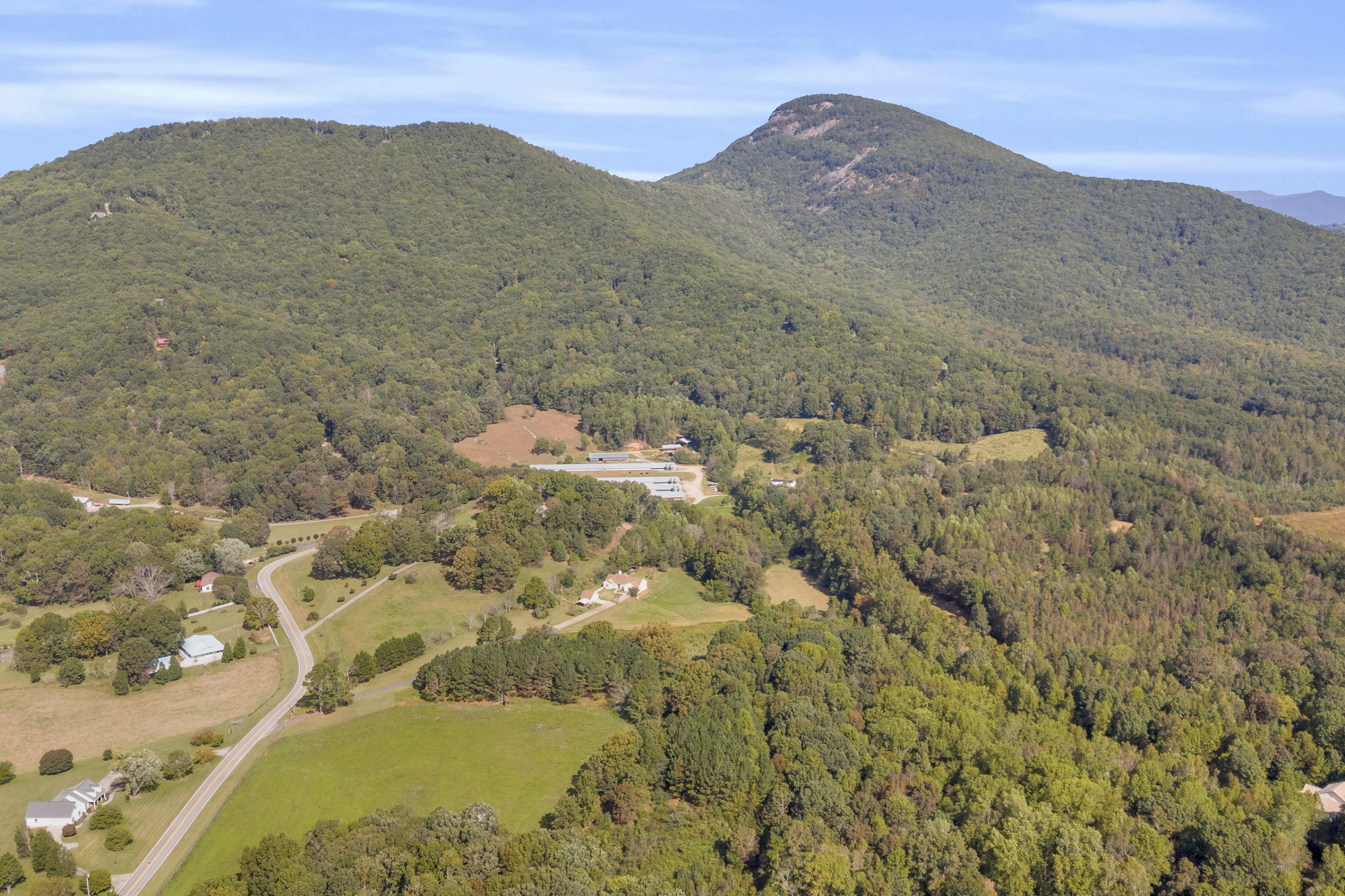 Cleveland, Georgia, 30528, United States, 3 Bedrooms Bedrooms, ,2 BathroomsBathrooms,Residential,For Sale,1979350