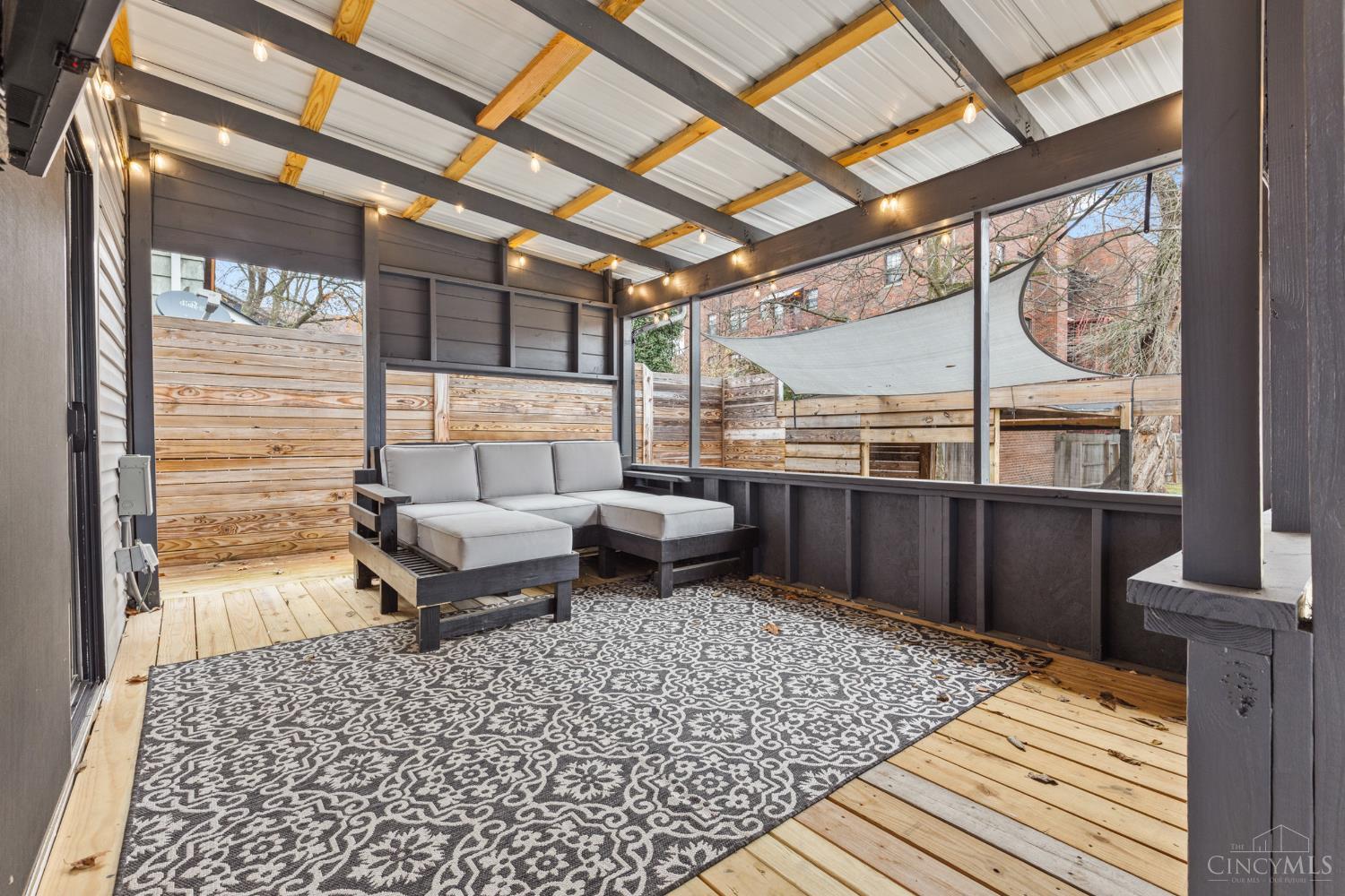 Cincinnati, Ohio, 45206, United States, 3 Bedrooms Bedrooms, ,3 BathroomsBathrooms,Residential,For Sale,1997229