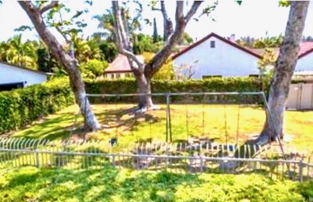 Cerritos, California, 90703, United States, 2 Bedrooms Bedrooms, ,2 BathroomsBathrooms,Residential,For Sale,1992382