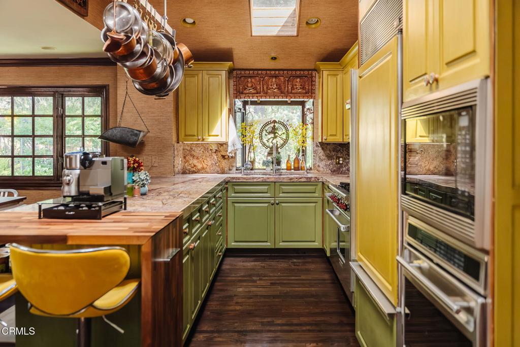 La Canada Flintridge, California, 91011, United States, 4 Bedrooms Bedrooms, ,3 BathroomsBathrooms,Residential,For Sale,1885342