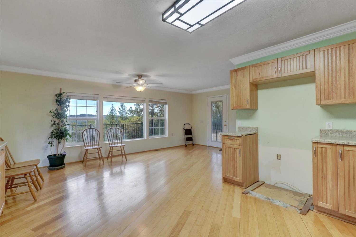 Grass Valley, California, 95949, United States, 2 Bedrooms Bedrooms, ,1 BathroomBathrooms,Residential,For Sale,1993836