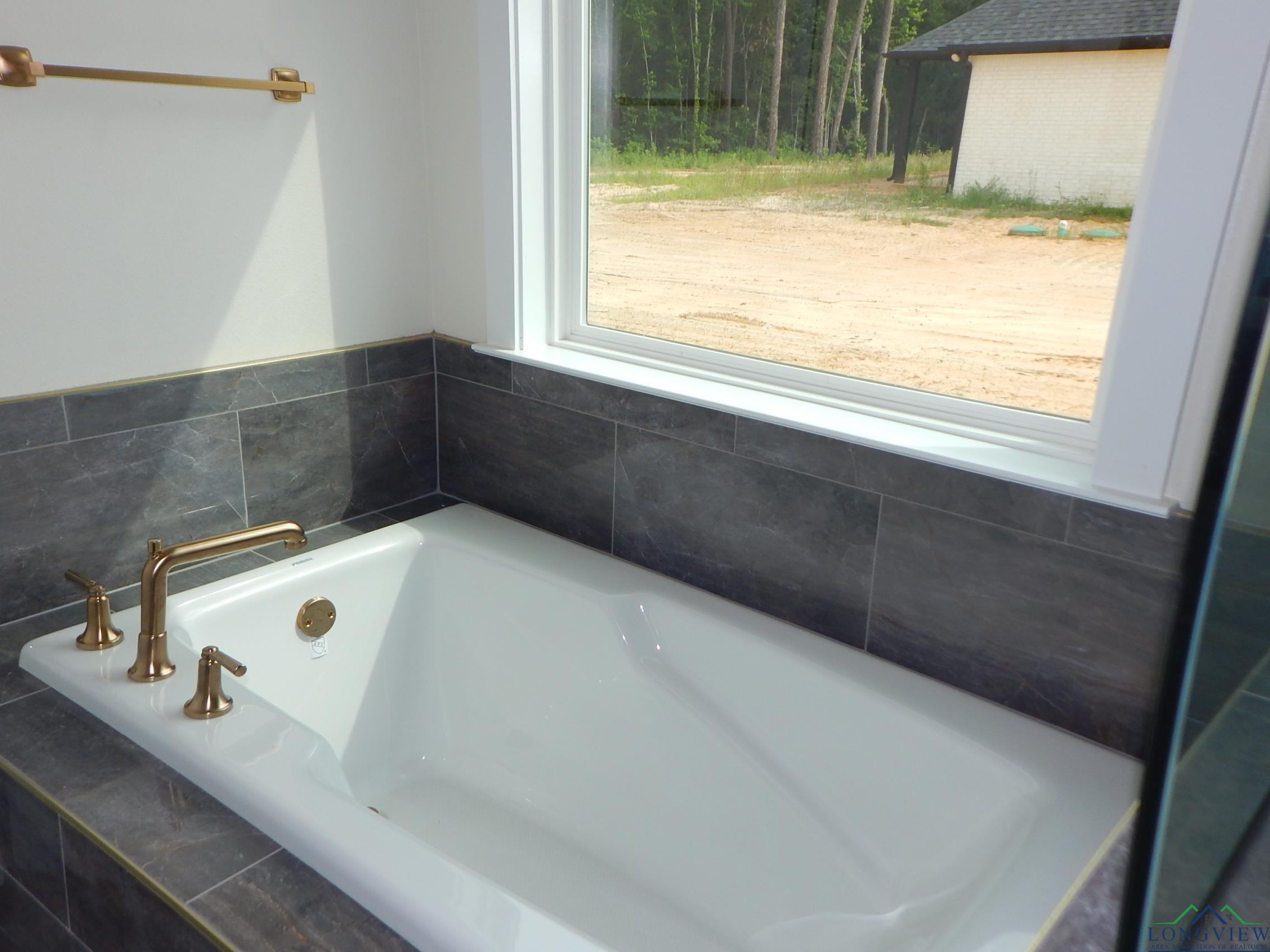 Gilmer, Texas, 75645, United States, 5 Bedrooms Bedrooms, ,3 BathroomsBathrooms,Residential,For Sale,1758754