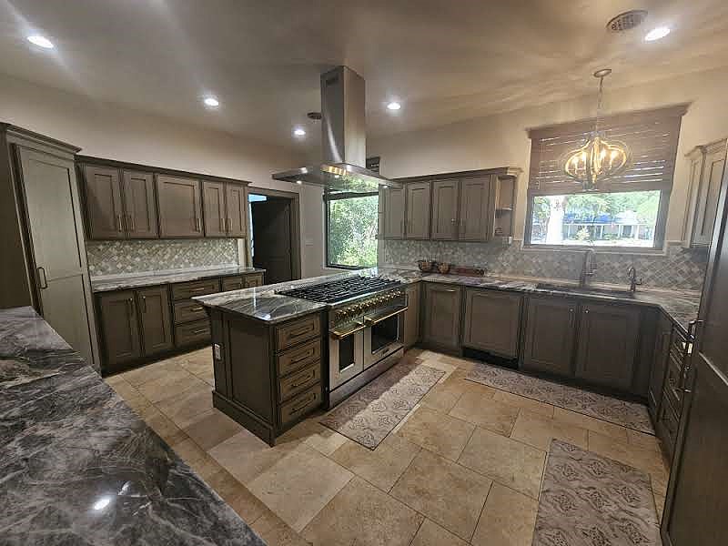 Carlsbad, New Mexico, 88220, United States, 5 Bedrooms Bedrooms, ,5 BathroomsBathrooms,Residential,For Sale,1984272