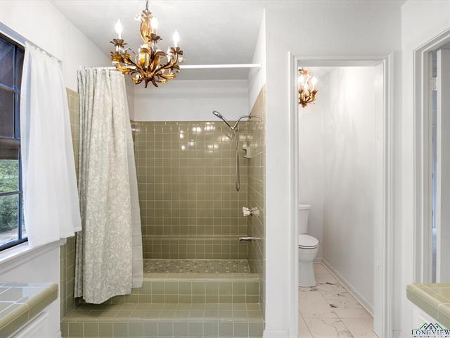 Henderson, Texas, 75652, United States, 3 Bedrooms Bedrooms, ,3 BathroomsBathrooms,Residential,For Sale,1820129