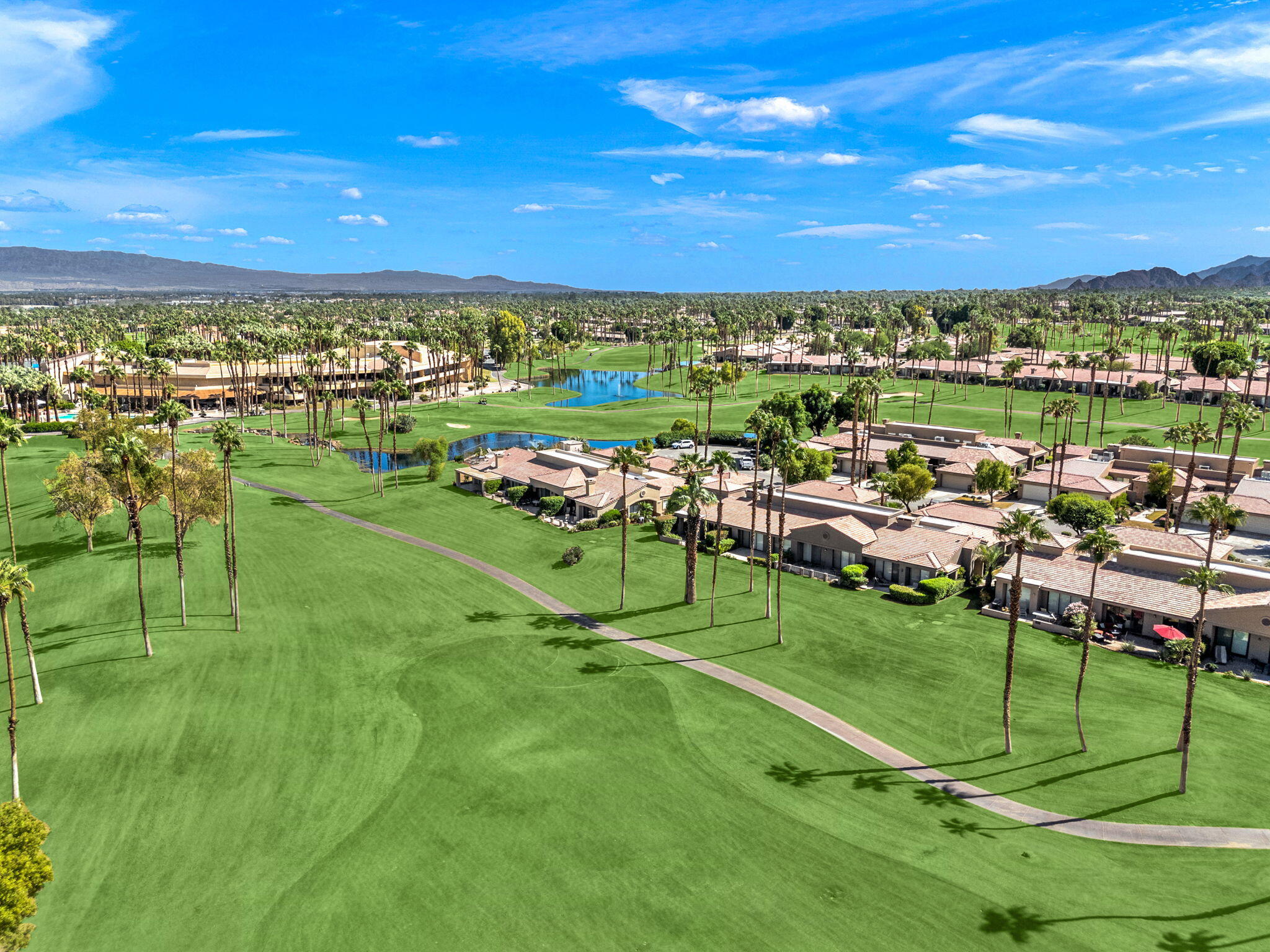 Palm Desert, California, 92211, United States, 2 Bedrooms Bedrooms, ,2 BathroomsBathrooms,Residential,For Sale,1985360