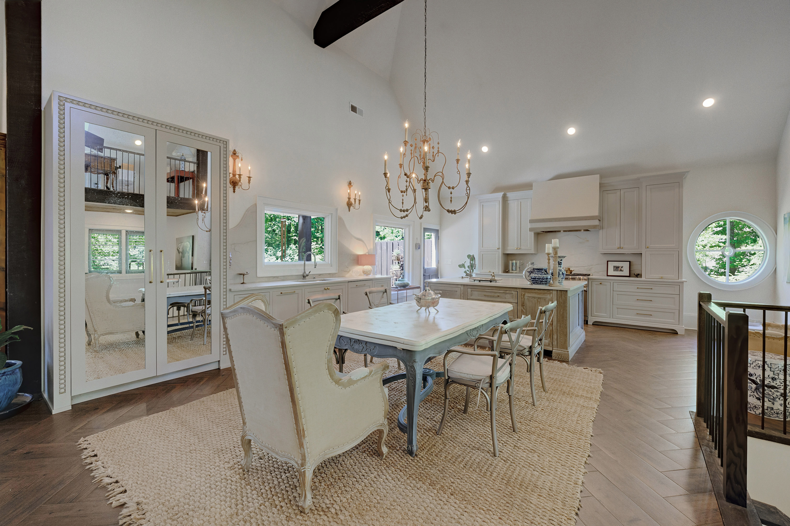  Exceptional Custom-built French Country Estate with Equestrian Amenities - 物件實景