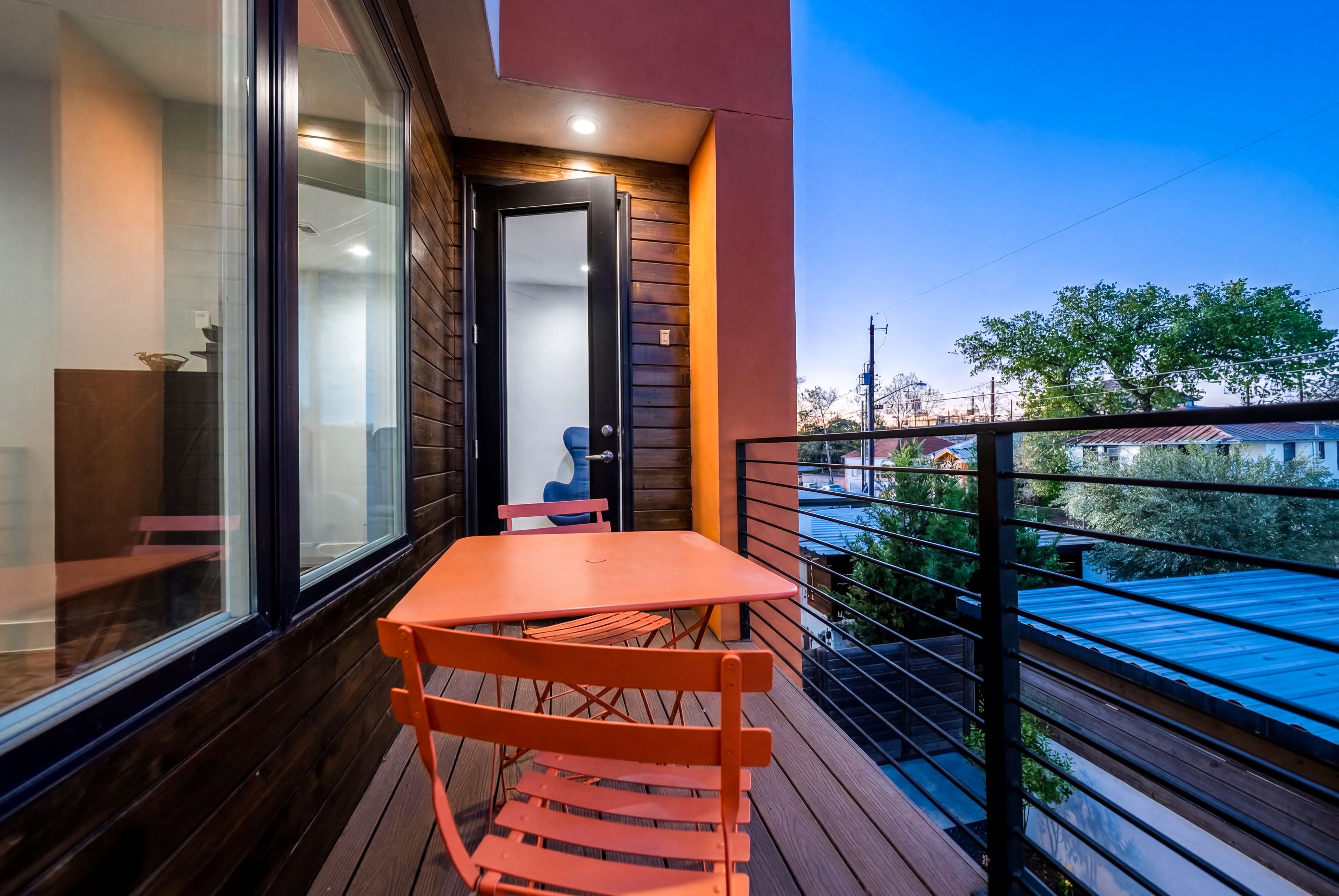  Stunning Custom Contemporary Abode in Southtown - 物件實景