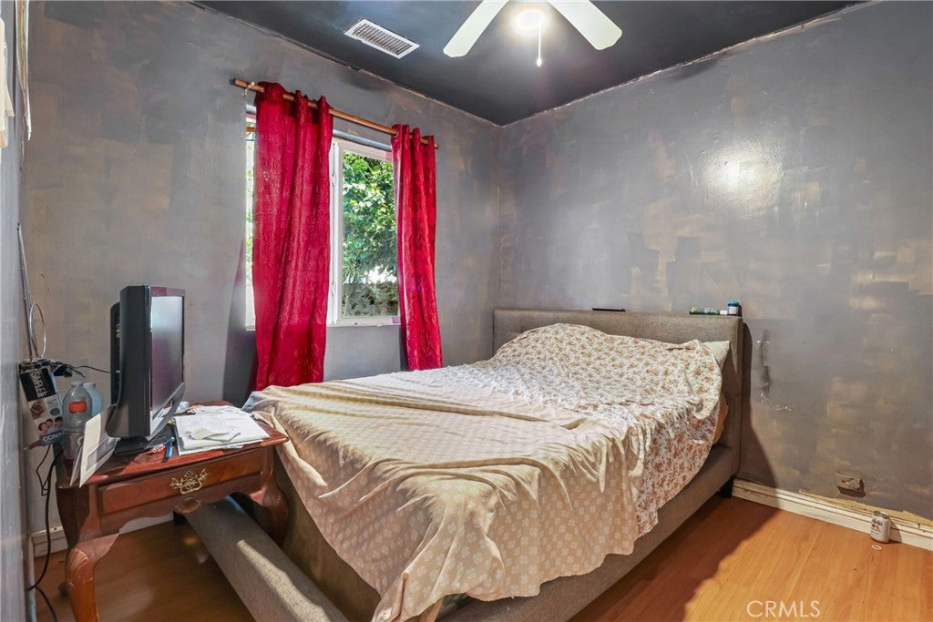 Los Angeles, California, 90016, United States, ,Residential,For Sale,1892903