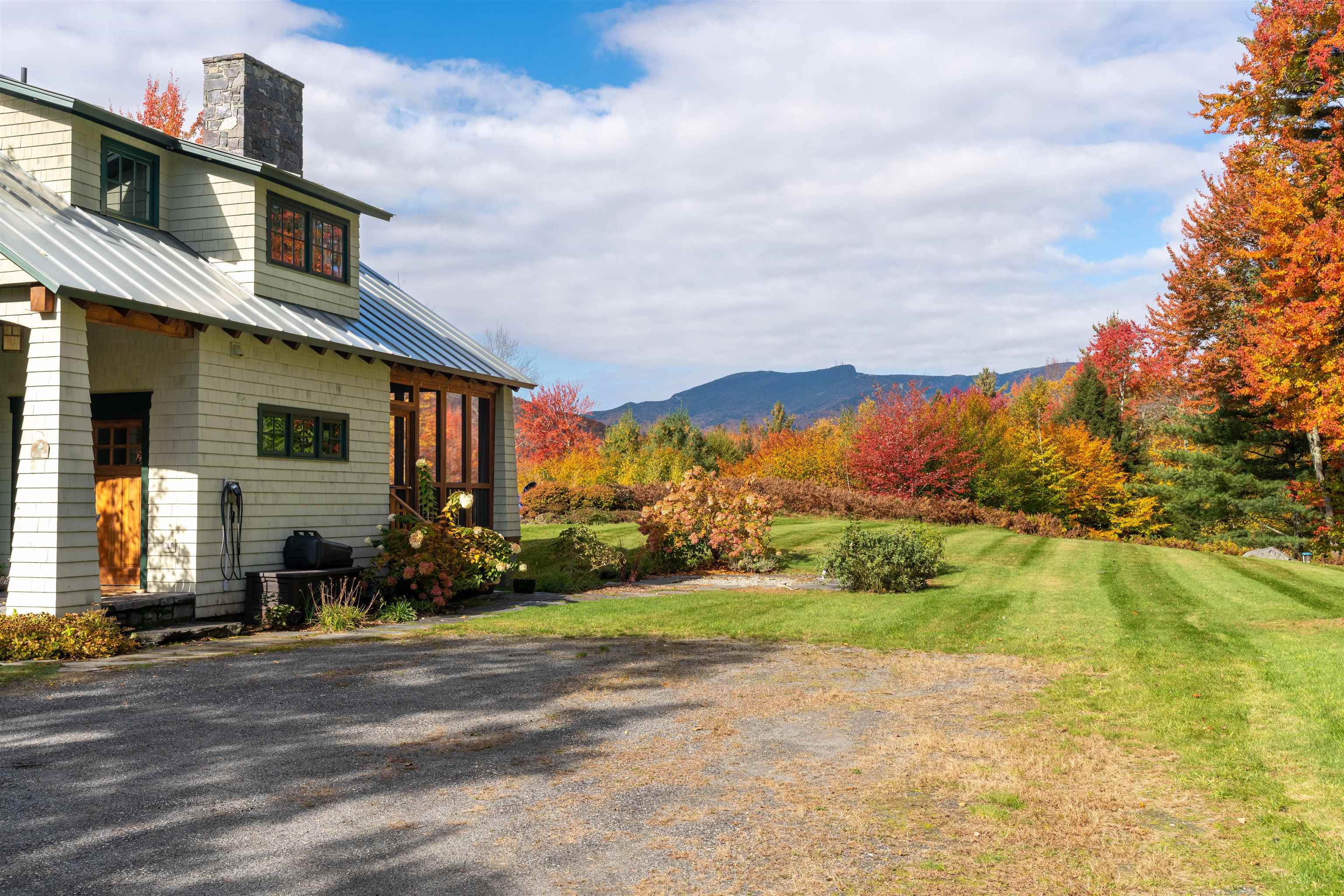 Stowe, Vermont, 05672, United States, 4 Bedrooms Bedrooms, ,3 BathroomsBathrooms,Residential,For Sale,1751990