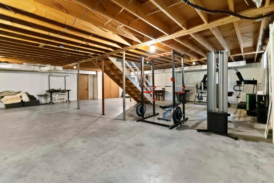 Somerset, Kentucky, 42503, United States, 4 Bedrooms Bedrooms, ,3 BathroomsBathrooms,Residential,For Sale,1938431