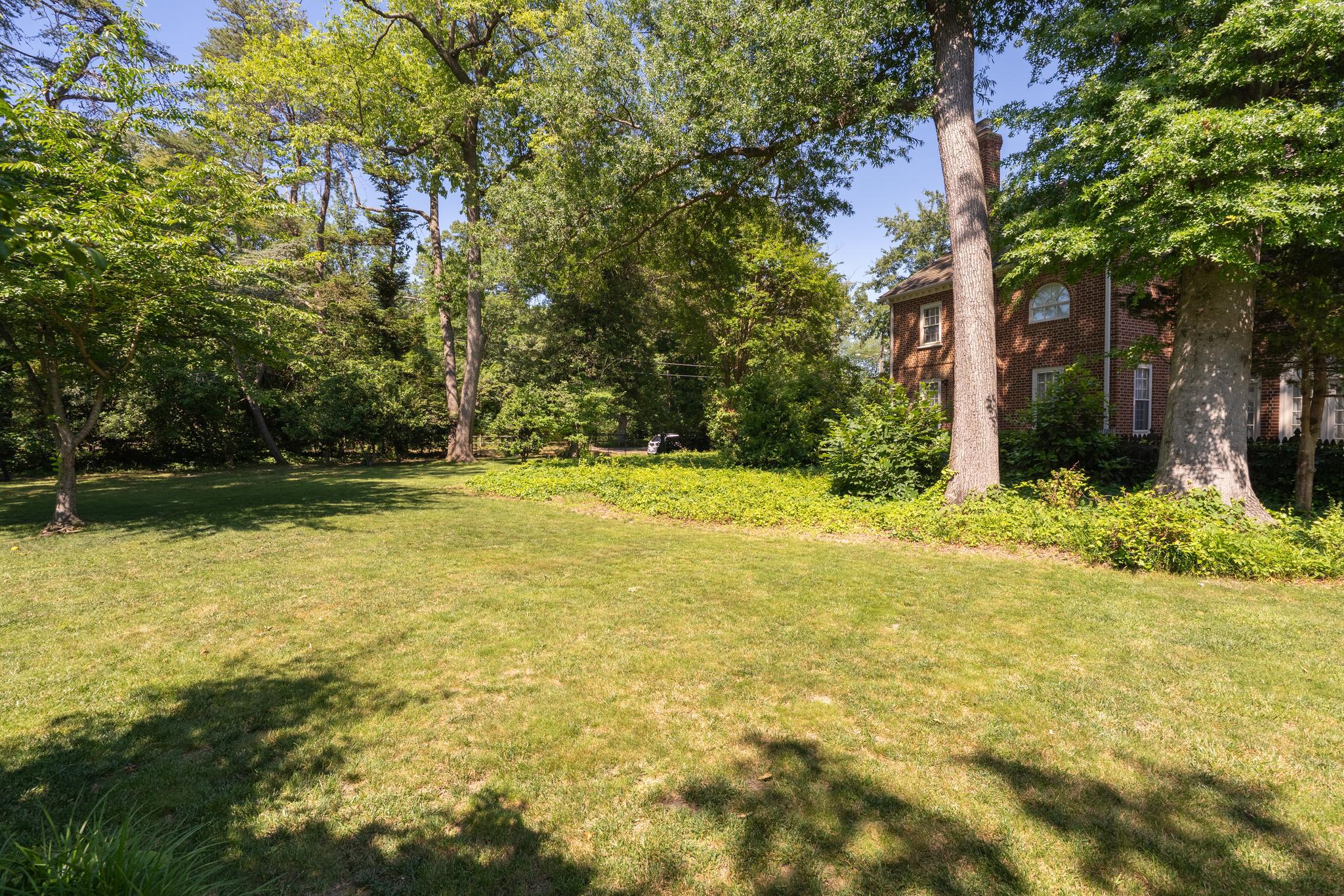  2101 Woodmont Road, Alexandria, VA, 22307 - 物件實景