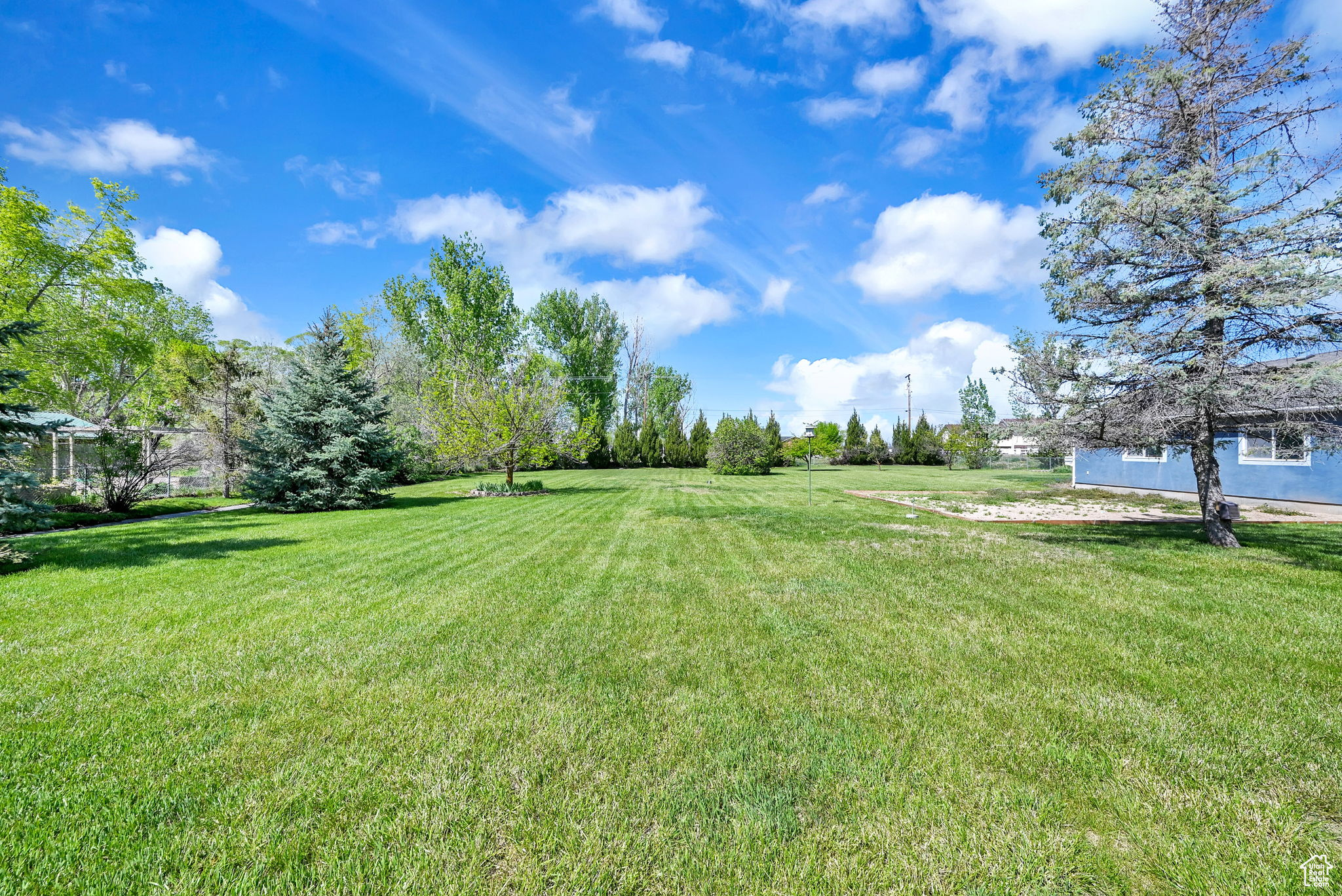 Farr West, Utah, 84404, United States, 4 Bedrooms Bedrooms, ,3 BathroomsBathrooms,Residential,For Sale,1865277