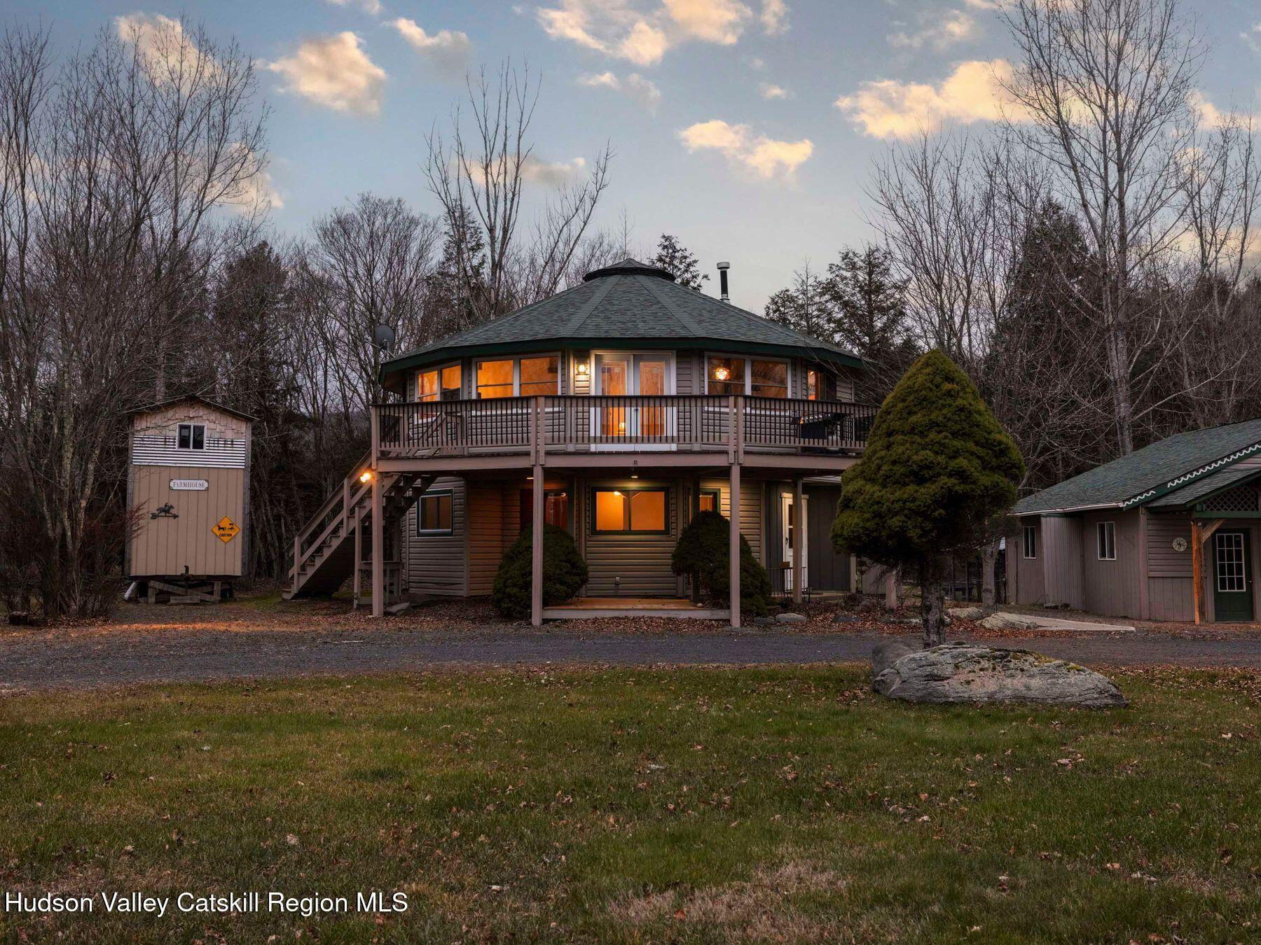 Windham, New York, 12496, United States, 3 Bedrooms Bedrooms, ,3 BathroomsBathrooms,Residential,For Sale,2003340