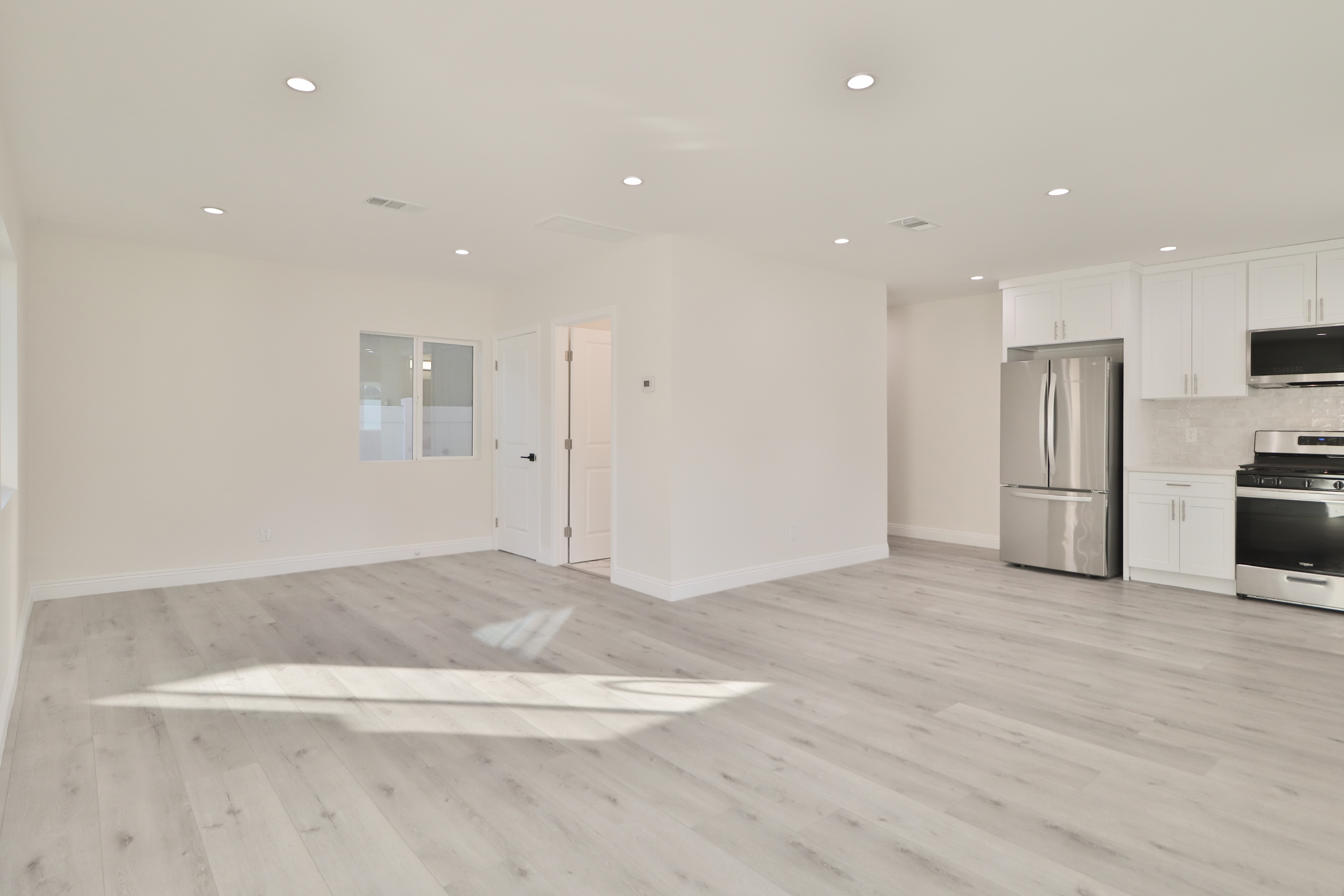 Woodland Hills, California, 91303, United States, 6 Bedrooms Bedrooms, ,7 BathroomsBathrooms,Residential,For Sale,1838273