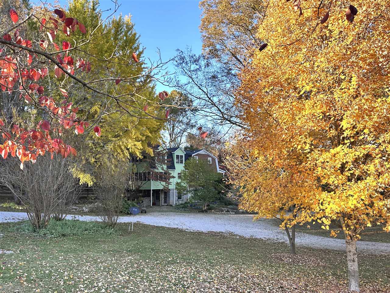 Bowling Green, Kentucky, 42103, United States, 4 Bedrooms Bedrooms, ,5 BathroomsBathrooms,Residential,For Sale,1991633