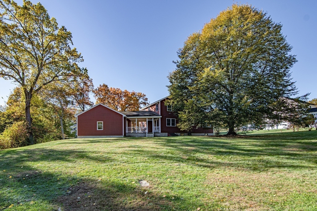 Dracut, Massachusetts, 01826, United States, 3 Bedrooms Bedrooms, ,2 BathroomsBathrooms,Residential,For Sale,1982385