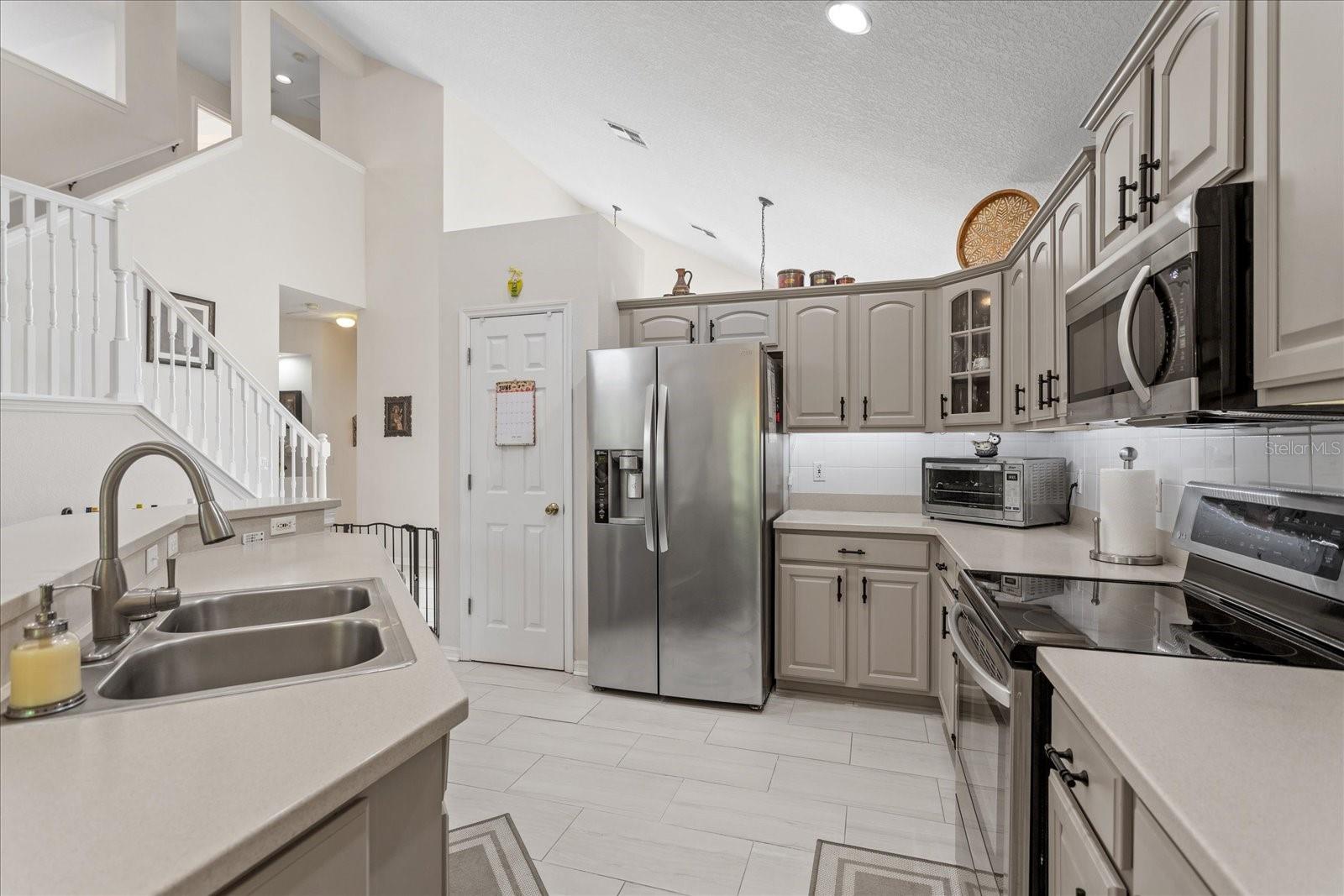 ORLANDO, Florida, 32832, United States, 4 Bedrooms Bedrooms, ,3 BathroomsBathrooms,Residential,For Sale,1983703