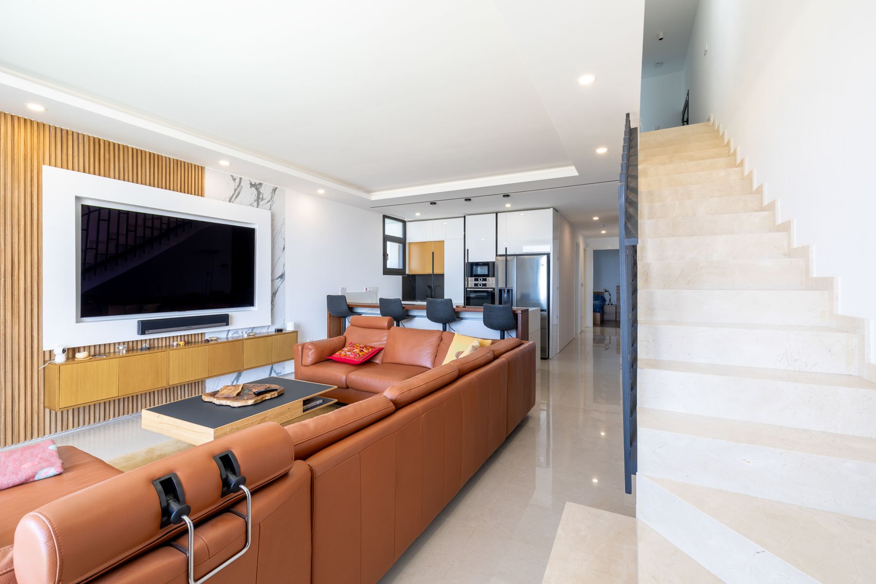  3-Bedroom Sea View Penthouse with Private Roof Terrace in Chloraka, Pafos - 物件實景