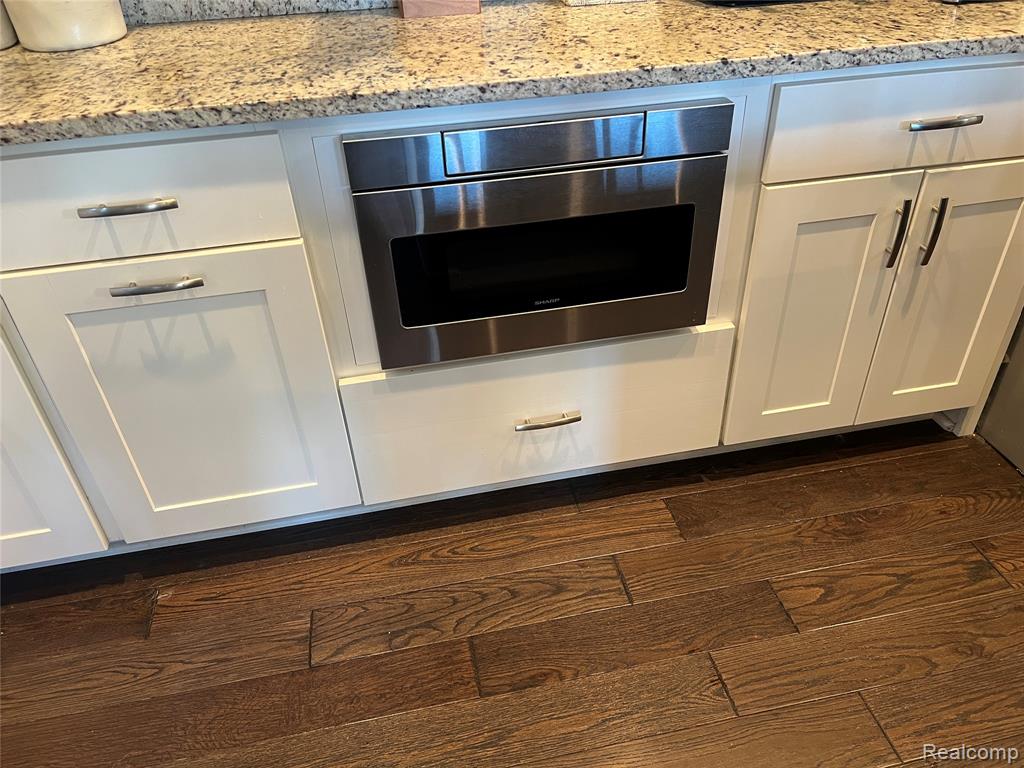 York Township, Michigan, 48176, United States, 4 Bedrooms Bedrooms, ,2 BathroomsBathrooms,Residential,For Sale,1988753