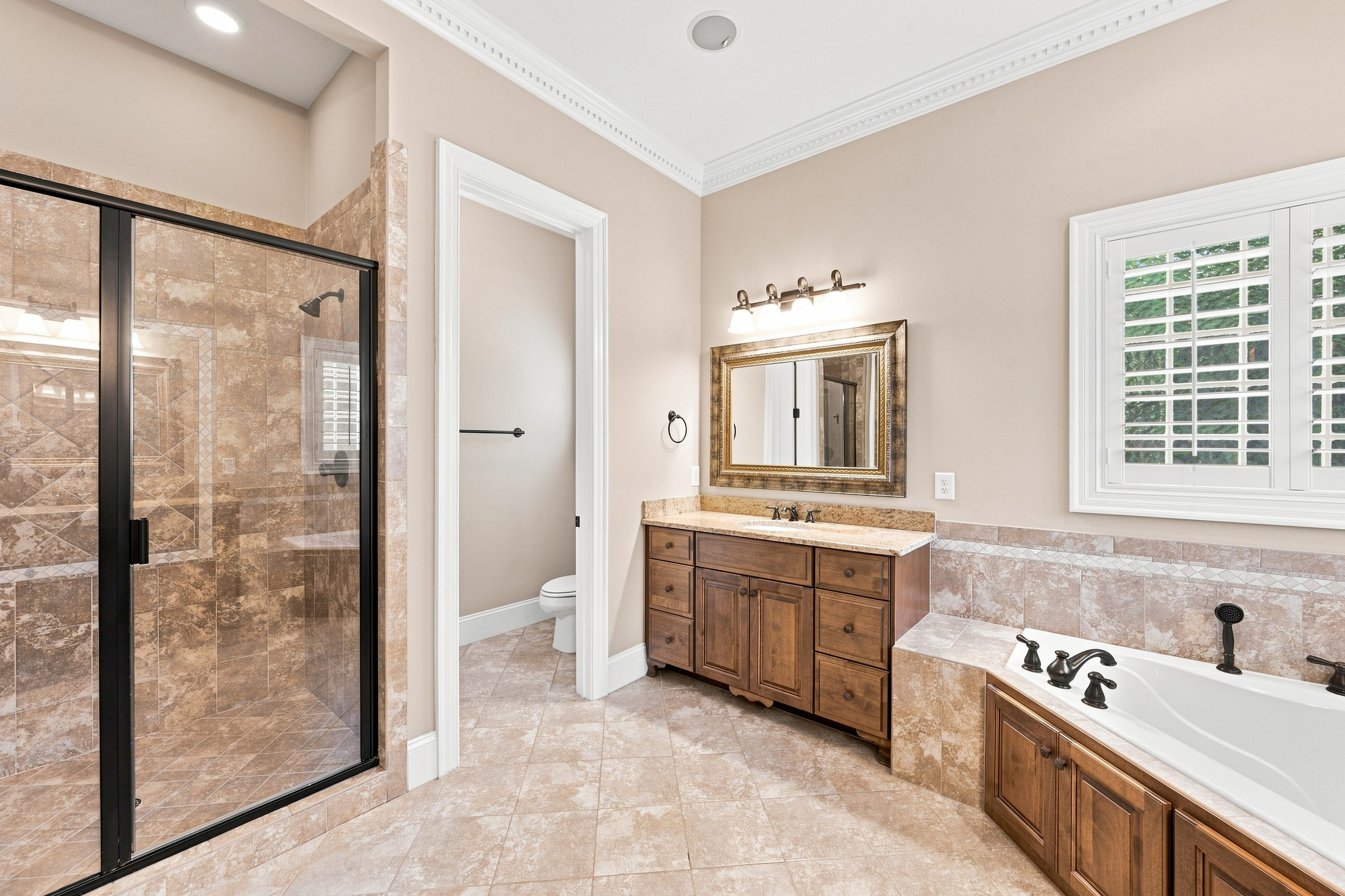  702 Cambridge Hall Loop, Apex, NC 27539 - 物件實景