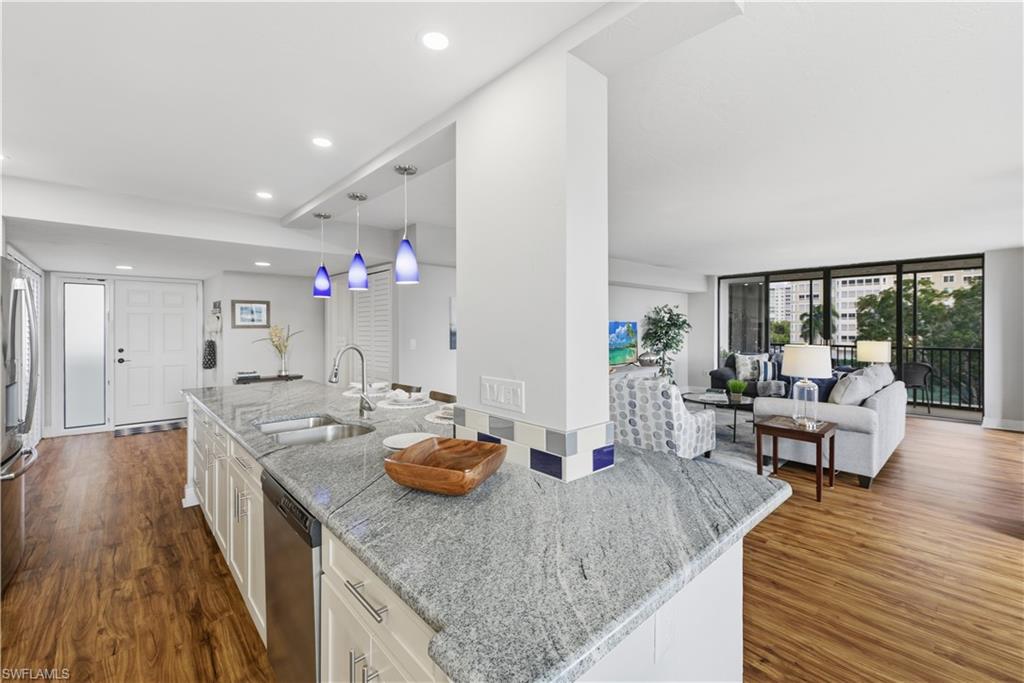 Naples, Florida, 34108, United States, 2 Bedrooms Bedrooms, ,2 BathroomsBathrooms,Residential,For Sale,2000770