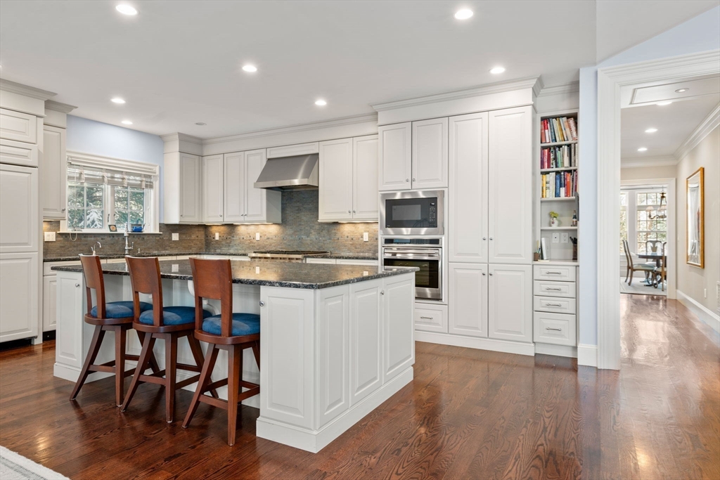 Weston, Massachusetts, 02493, United States, 3 Bedrooms Bedrooms, ,5 BathroomsBathrooms,Residential,For Sale,1941608