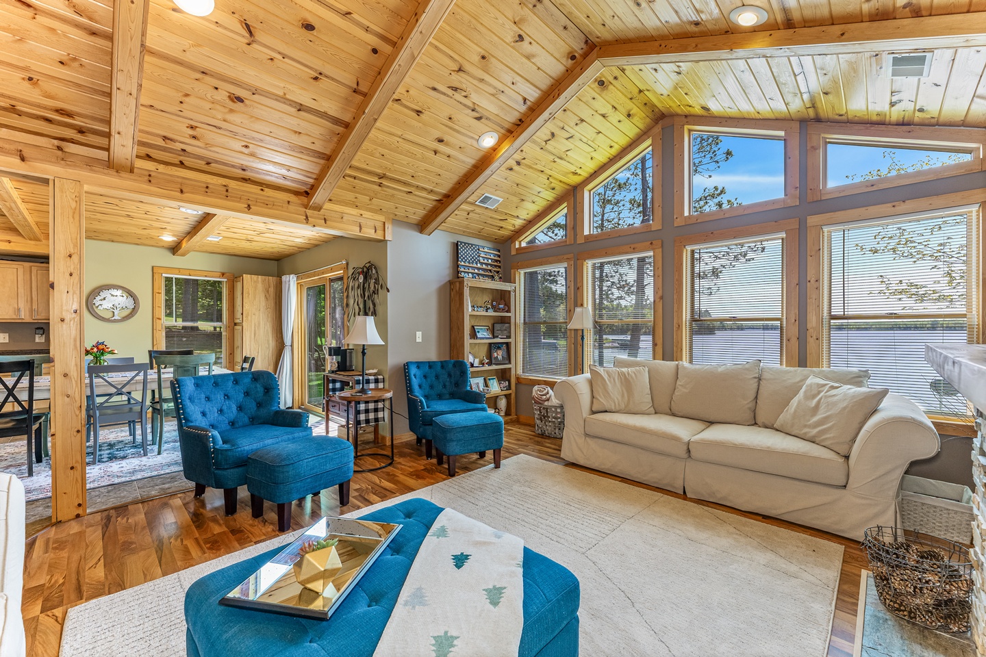 Oma, Wisconsin, 54534, United States, 2 Bedrooms Bedrooms, ,1 BathroomBathrooms,Residential,For Sale,2048309