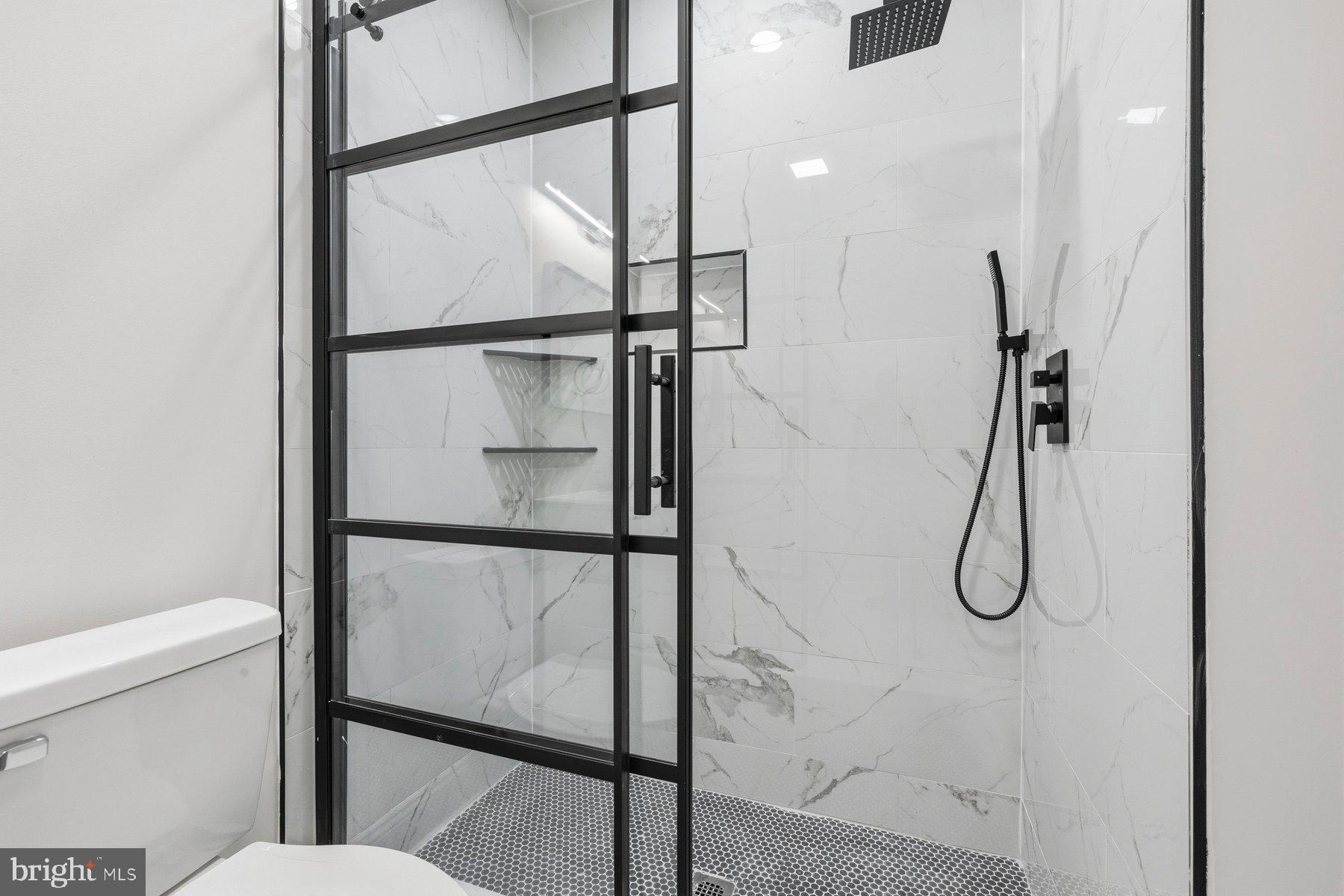 Alexandria, Virginia, 22314, United States, 2 Bedrooms Bedrooms, ,3 BathroomsBathrooms,Residential,For Sale,2049210