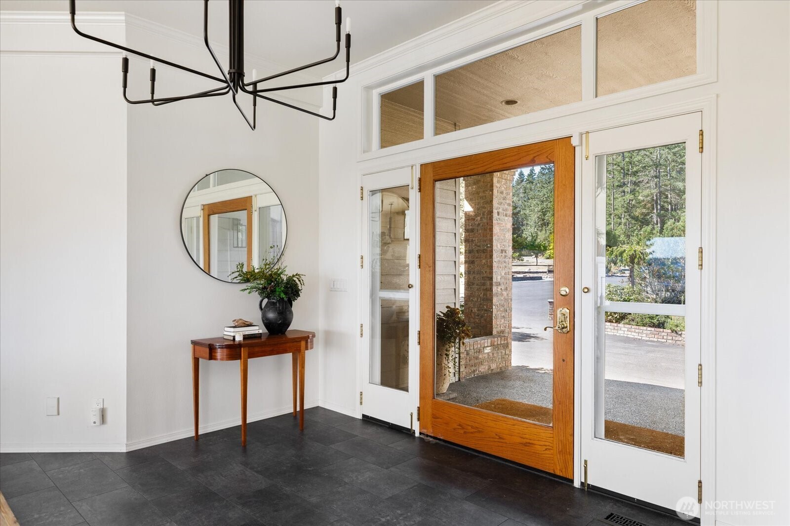 Oak Harbor, Washington, 98277, United States, 4 Bedrooms Bedrooms, ,2 BathroomsBathrooms,Residential,For Sale,1992987