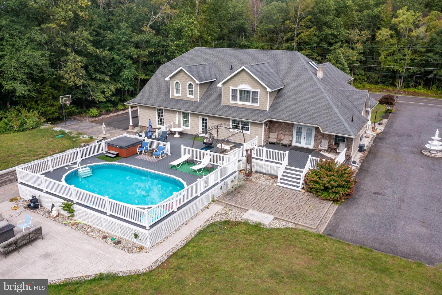 VINELAND, New Jersey, 08361, United States, 4 Bedrooms Bedrooms, ,5 BathroomsBathrooms,Residential,For Sale,1980125