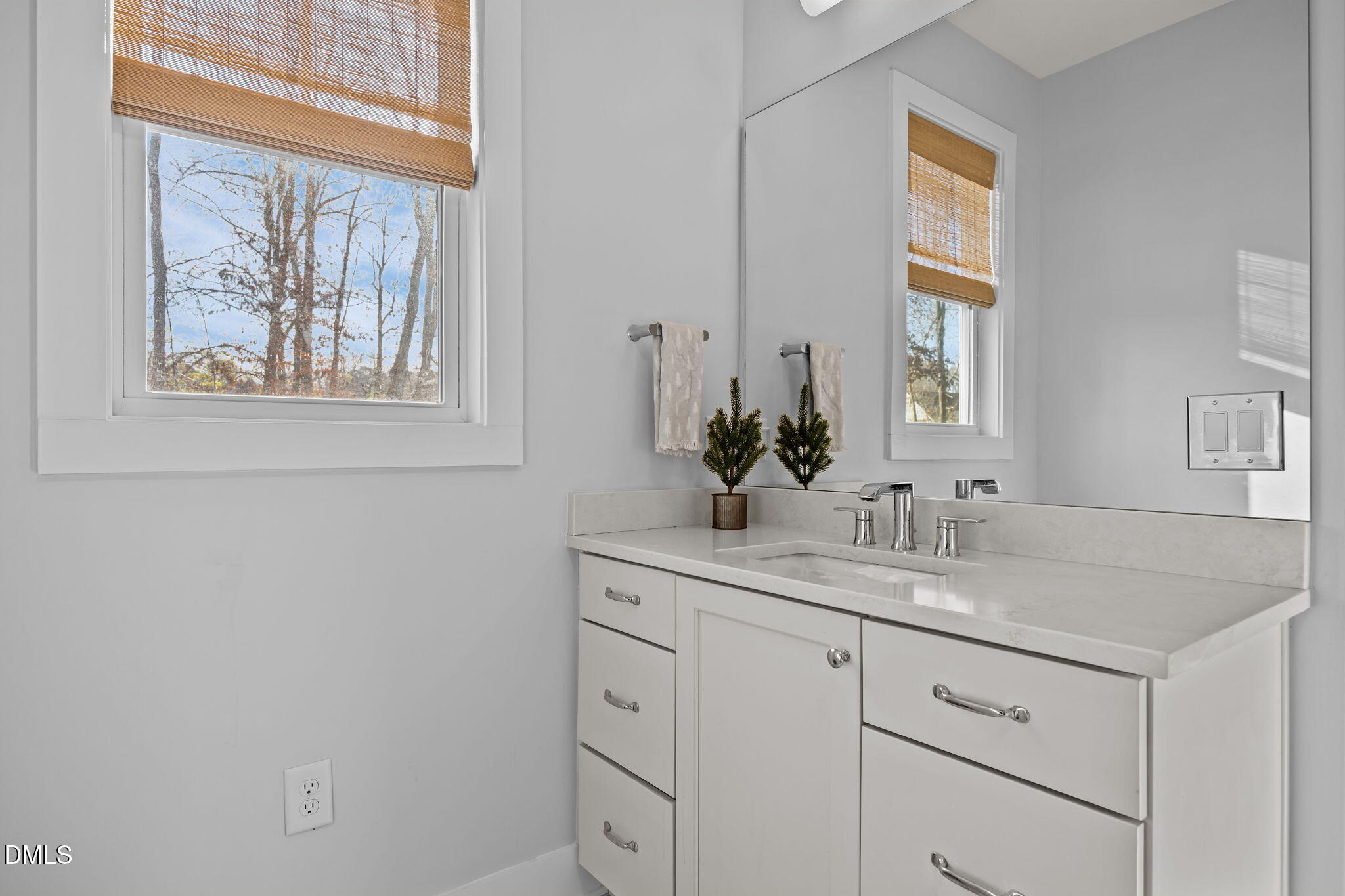 Raleigh, North Carolina, 27603, United States, 4 Bedrooms Bedrooms, ,3 BathroomsBathrooms,Residential,For Sale,2002189