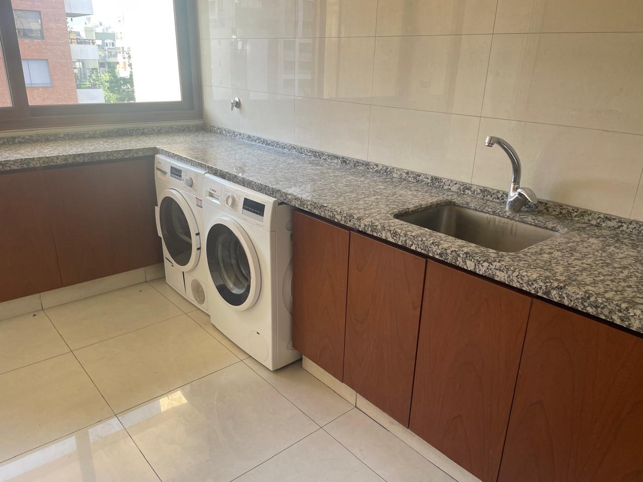 Vitacura, Chile, 3 Bedrooms Bedrooms, ,3 BathroomsBathrooms,Residential,For Sale,1940744