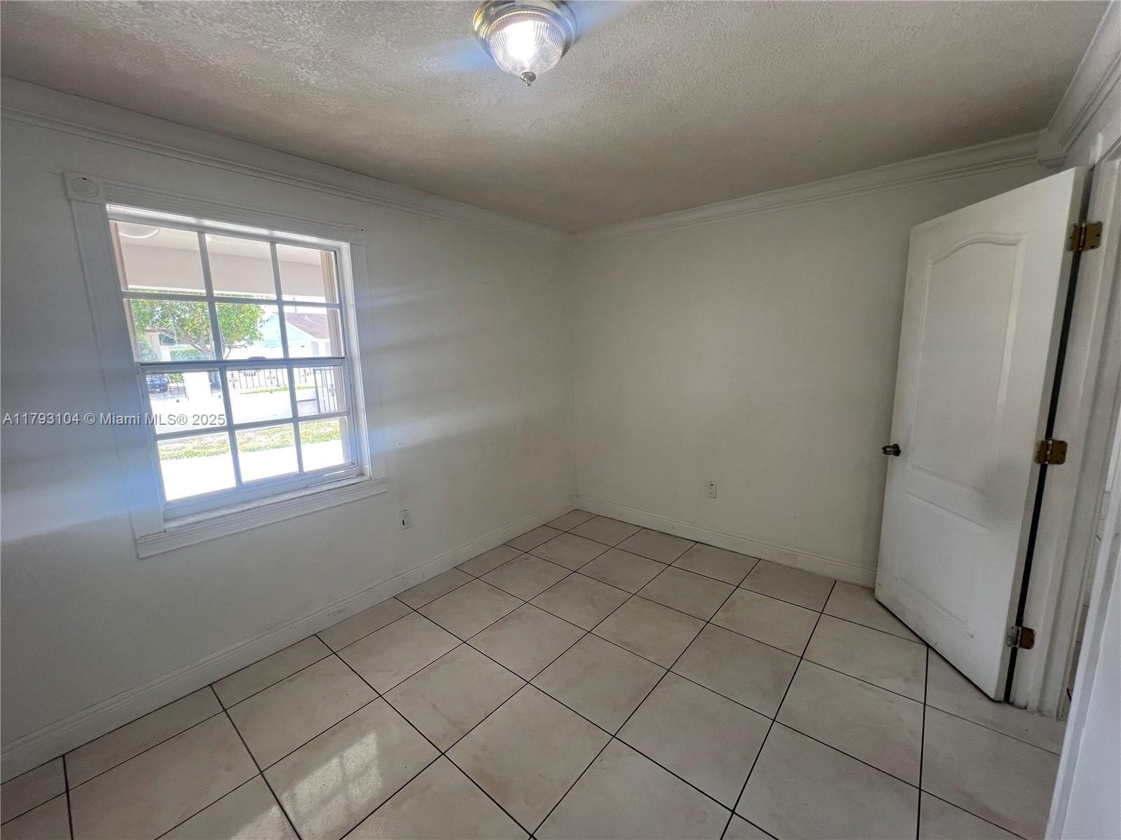 Miami, Florida, 33165, United States, 4 Bedrooms Bedrooms, ,2 BathroomsBathrooms,Residential,For Sale,1936864