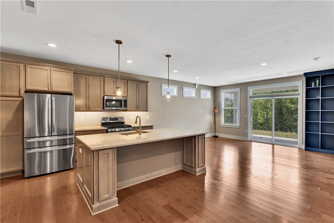 Jackson Twp, Pennsylvania, 16033, United States, 3 Bedrooms Bedrooms, ,3 BathroomsBathrooms,Residential,For Sale,1911029