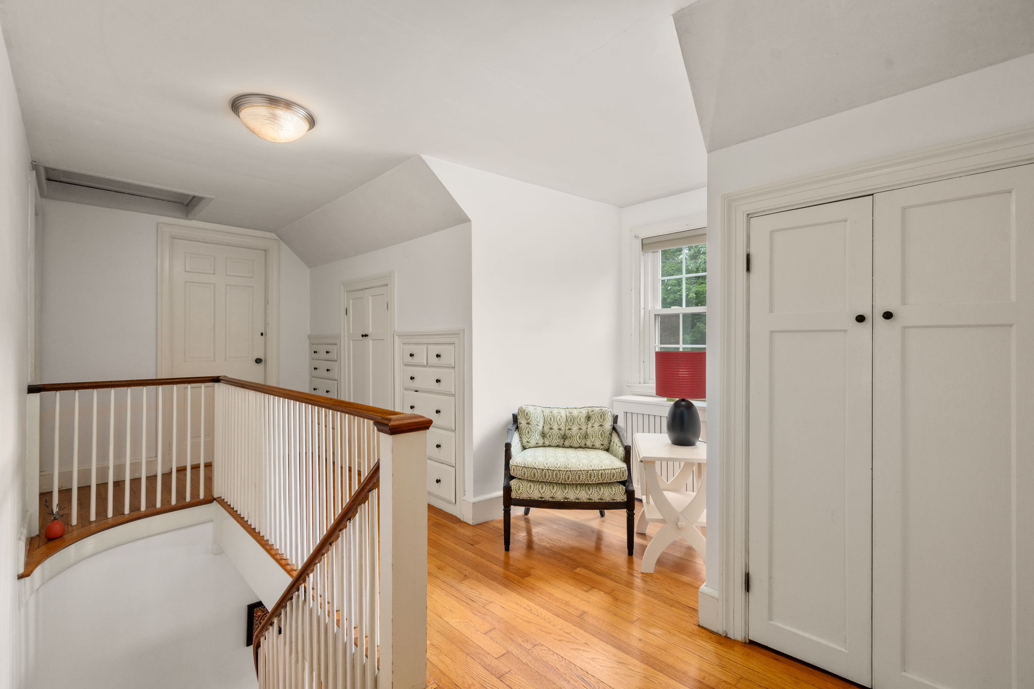  94 Grove Street, Medford, MA, 02155 - 物件實景