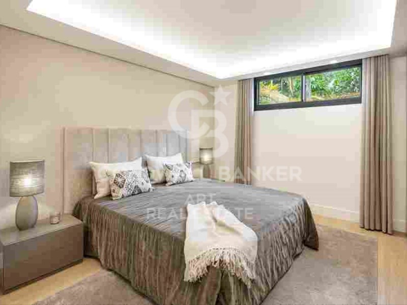 Marbella, Andalusia, ES, 5 Bedrooms Bedrooms, ,5 BathroomsBathrooms,Residential,For Sale,1819218