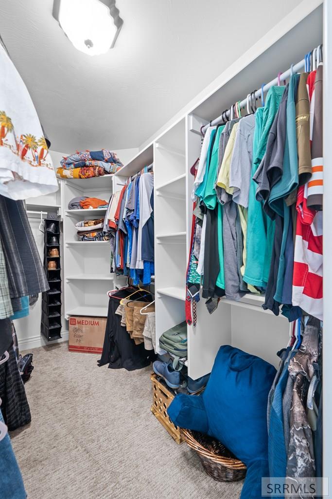 AMMON, Idaho, 83406, United States, 6 Bedrooms Bedrooms, ,3 BathroomsBathrooms,Residential,For Sale,2014866