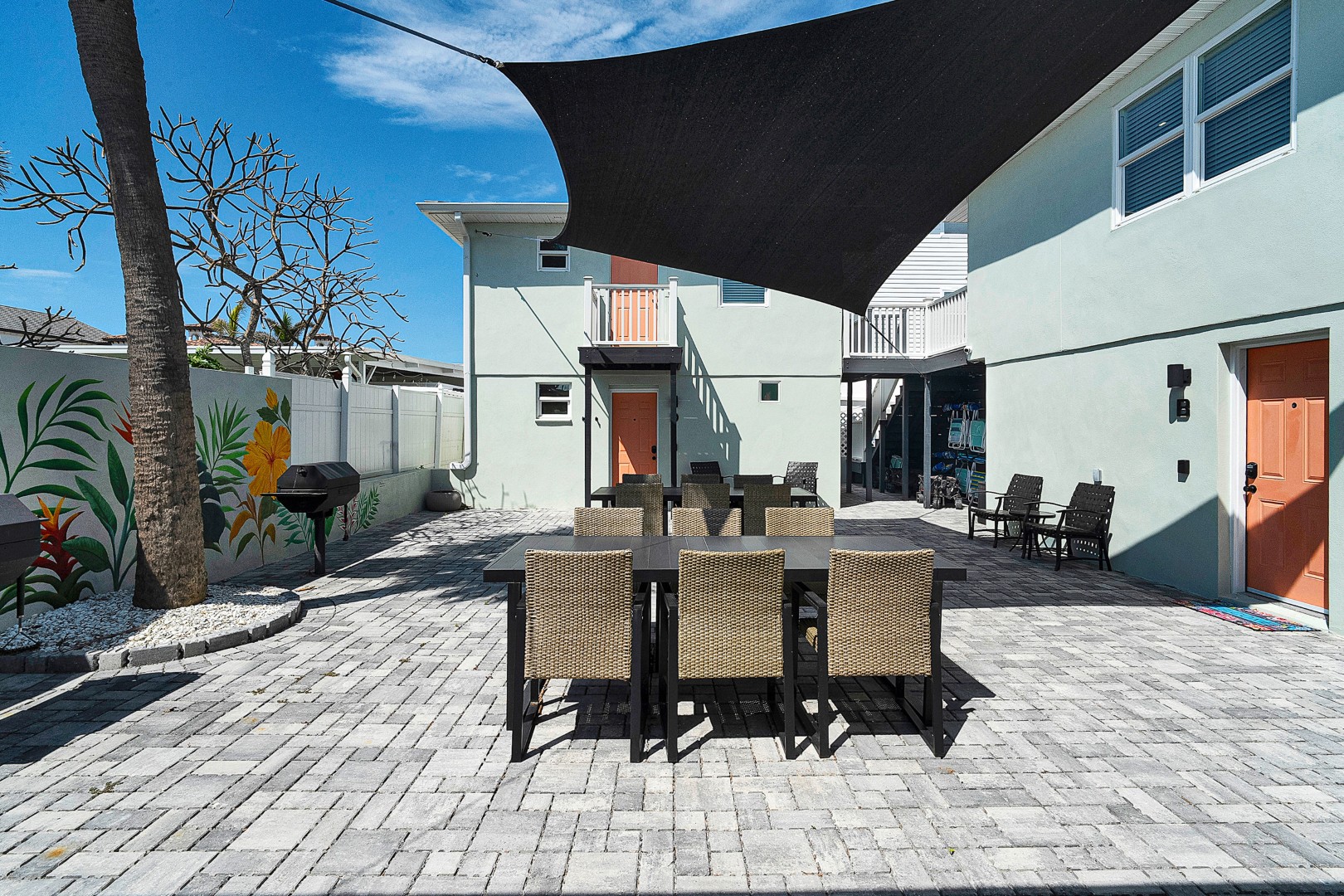 Redington Shores, Florida, 33708, United States, 5 Bedrooms Bedrooms, ,8 BathroomsBathrooms,Residential,For Sale,1977851