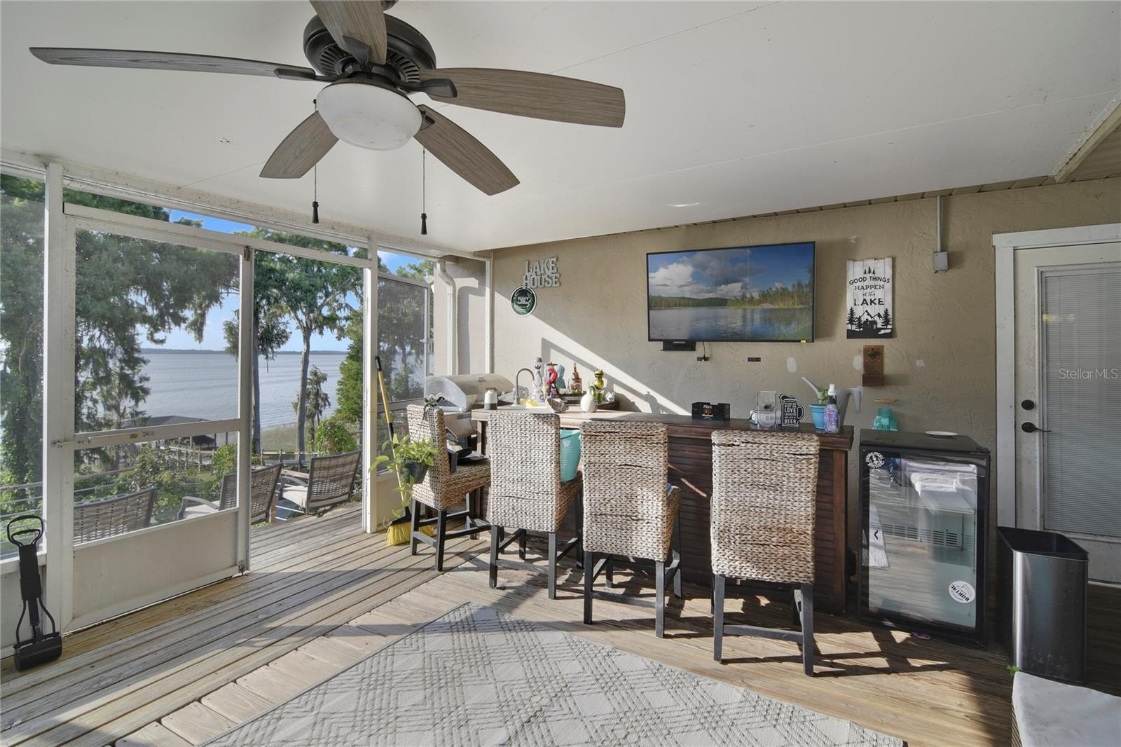 EUSTIS, Florida, 32726, United States, 4 Bedrooms Bedrooms, ,3 BathroomsBathrooms,Residential,For Sale,1978501