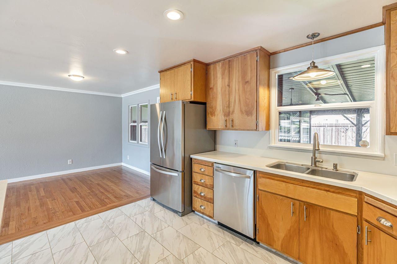 Sacramento, California, 95864, United States, 3 Bedrooms Bedrooms, ,2 BathroomsBathrooms,Residential,For Sale,1838270