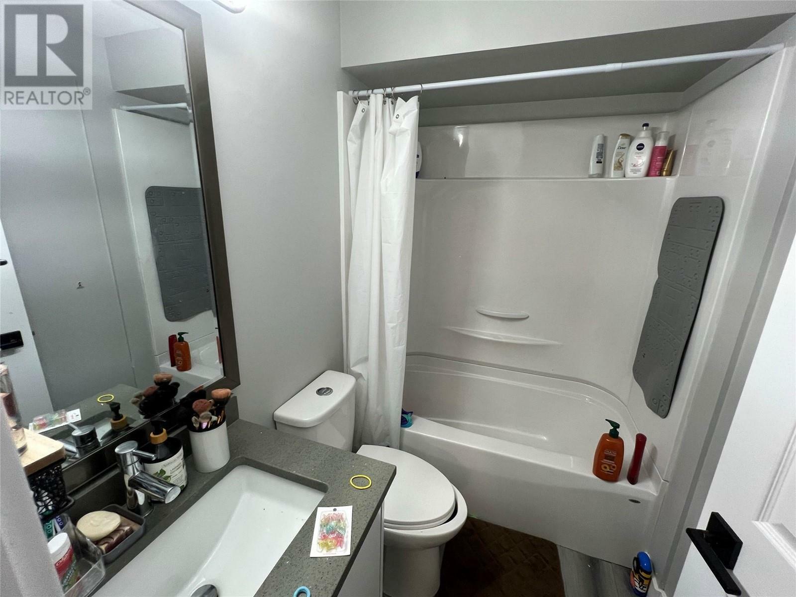 KAMLOOPS, British Columbia, V2B 5N1, CA, 5 Bedrooms Bedrooms, ,3 BathroomsBathrooms,Residential,For Sale,1838666