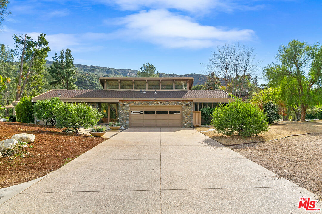 Calabasas, California, 91302, United States, 3 Bedrooms Bedrooms, ,2 BathroomsBathrooms,Residential,For Sale,1723181
