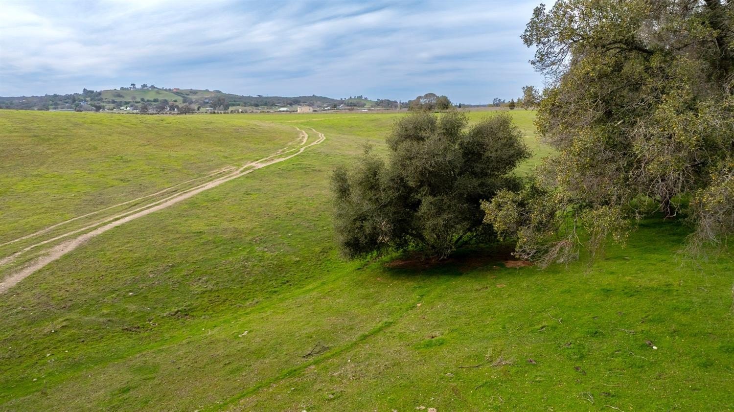 Burson, California, 95225, United States, ,Residential,For Sale,1880944